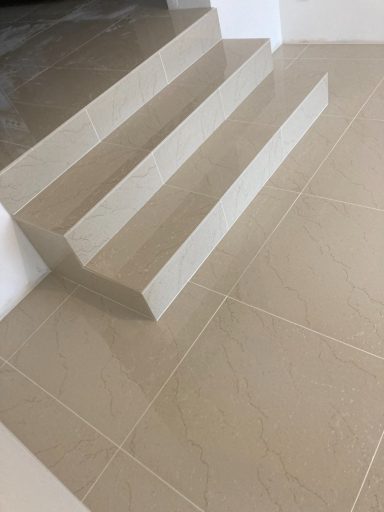Carrelage effet marbre Pose de carrelage lisse et effet marbre